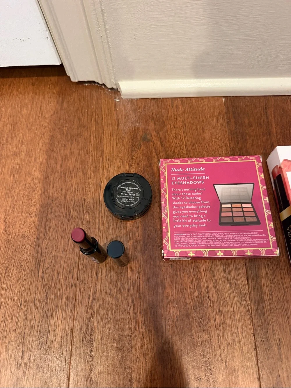 Laura Geller Neutral Eyeshadow Palette with Pink Peach Blush Duo